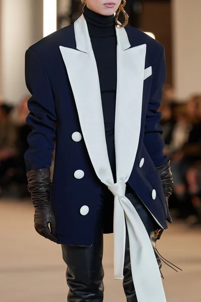 Look 137